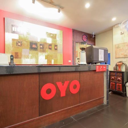 Oyo 1054 Phuket Backpacker Hostel Εξωτερικό φωτογραφία