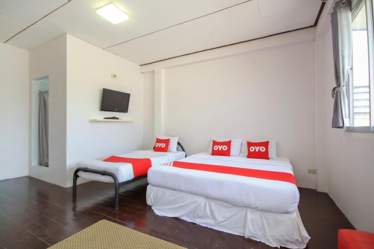 Oyo 1054 Phuket Backpacker Hostel Εξωτερικό φωτογραφία