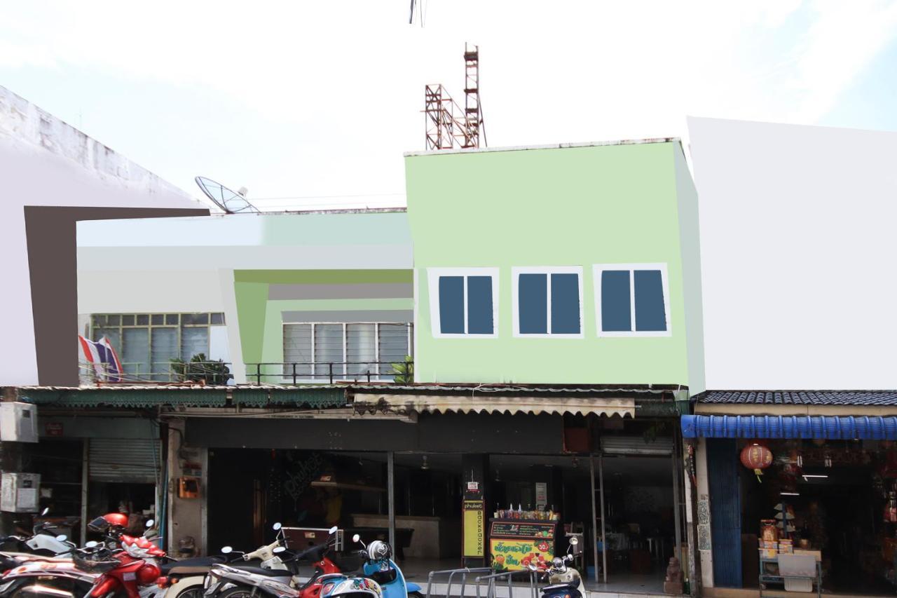 Oyo 1054 Phuket Backpacker Hostel Εξωτερικό φωτογραφία