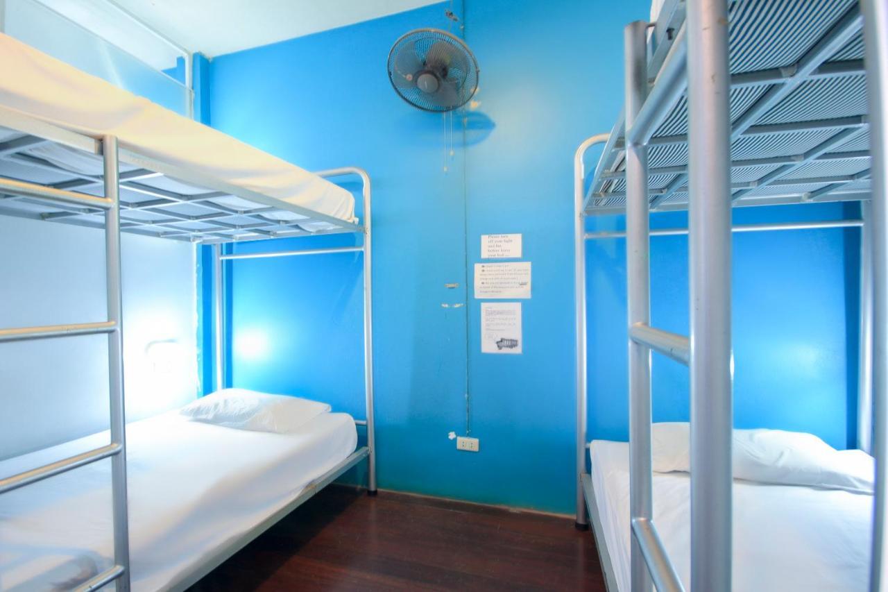 Oyo 1054 Phuket Backpacker Hostel Εξωτερικό φωτογραφία