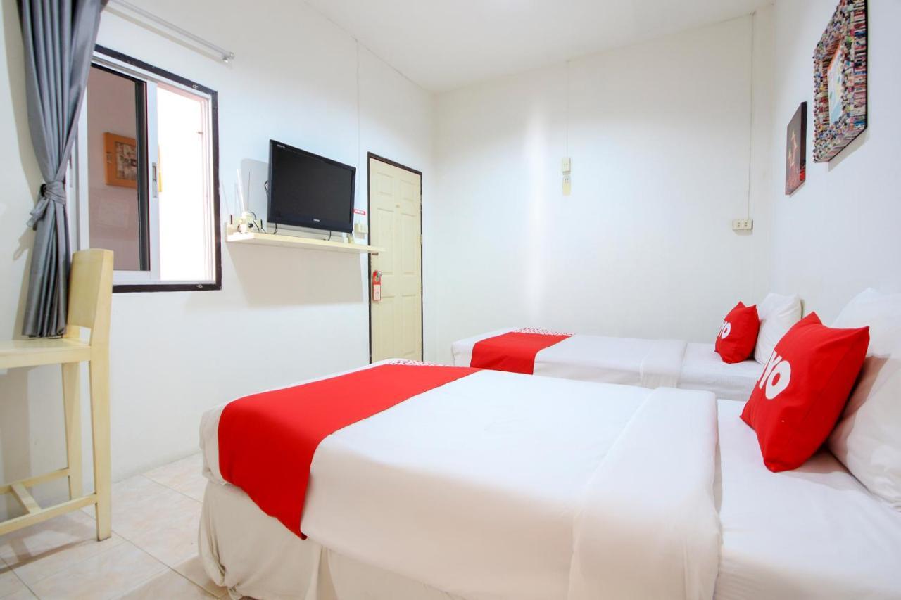 Oyo 1054 Phuket Backpacker Hostel Εξωτερικό φωτογραφία