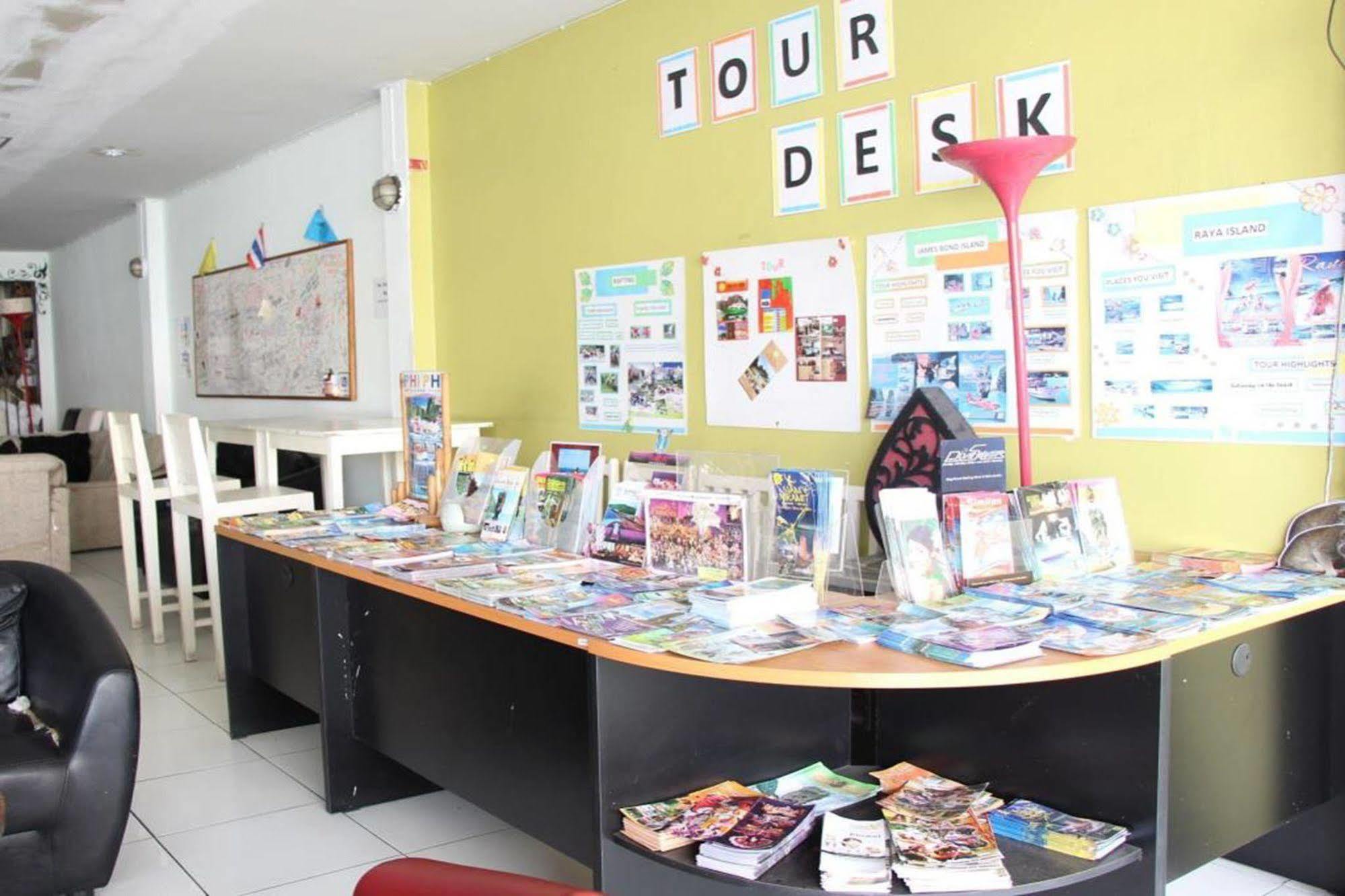 Oyo 1054 Phuket Backpacker Hostel Εξωτερικό φωτογραφία