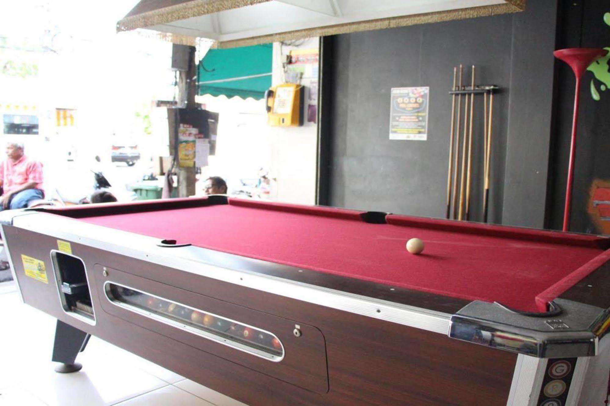Oyo 1054 Phuket Backpacker Hostel Εξωτερικό φωτογραφία